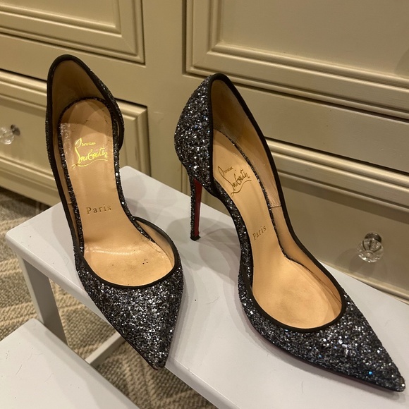 Christian Louboutin Paris  Heels - Picture 1 of 6